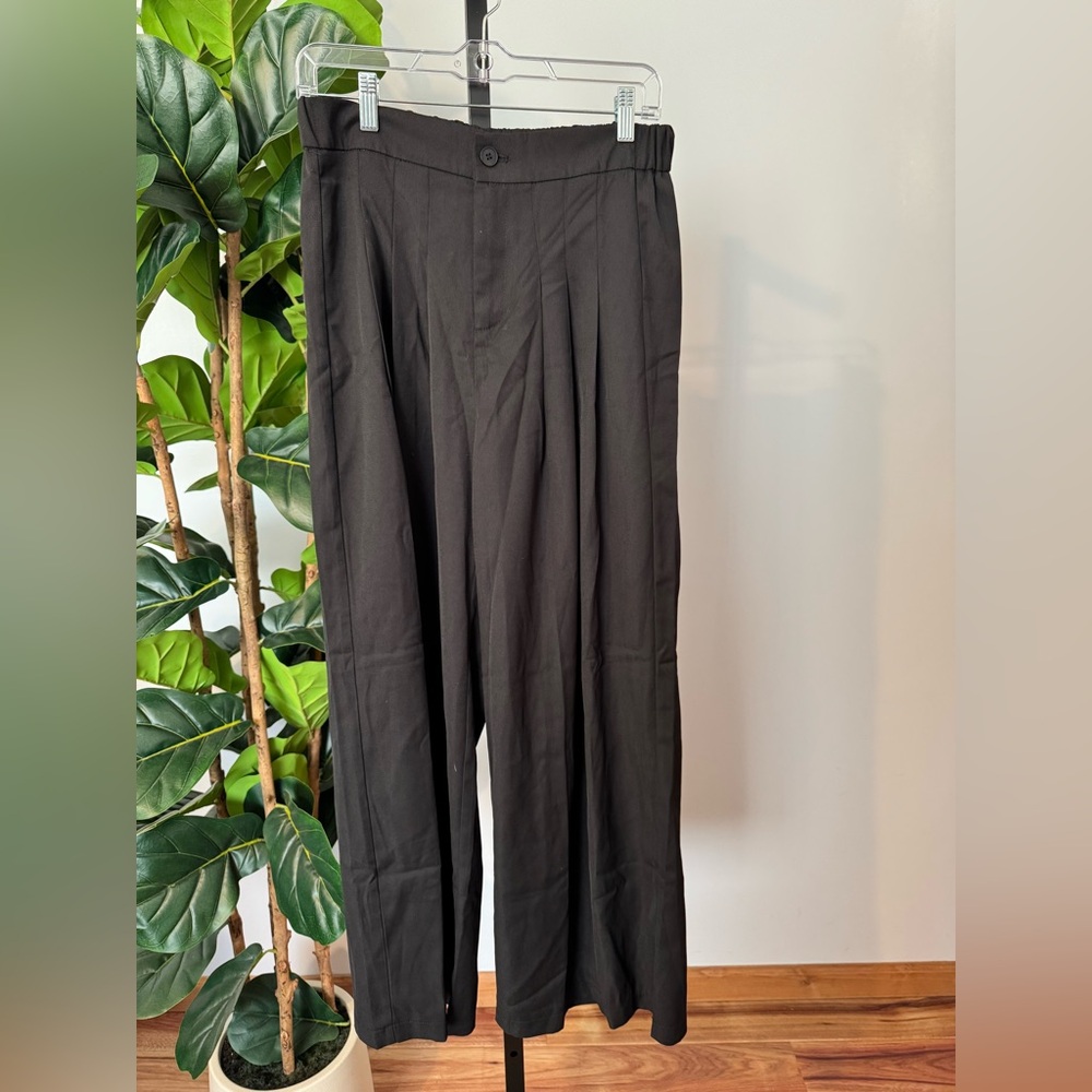 Elegant Black Wide-Leg Pants